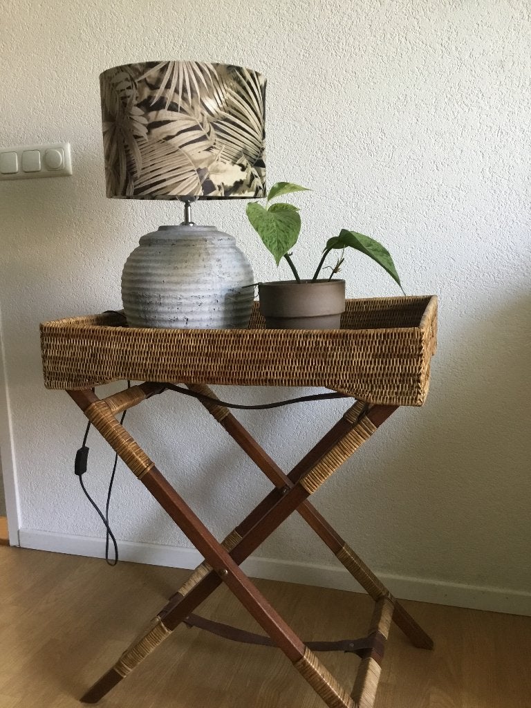 Birma riet Flamant bijzettafel / butlertray met los dienblad, Ophalen of Verzenden, Gebruikt, Rechthoekig, Overige materialen