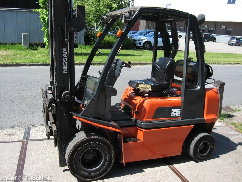 heftruck Nissan, Zakelijke goederen, Machines en Bouw | Heftrucks en Intern transport, LPG, -, Niet opgegeven, Heftruck