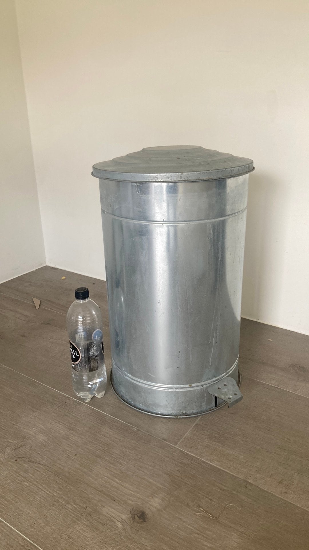 Vuilnisbak, 40 liter of meer, Ophalen, Gebruikt, Metaal