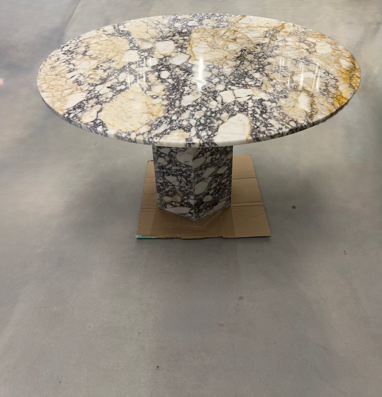 Marmeren eettafel rond calacatta viola, 100 tot 150 cm, Rond, Ophalen of Verzenden, Zo goed als nieuw