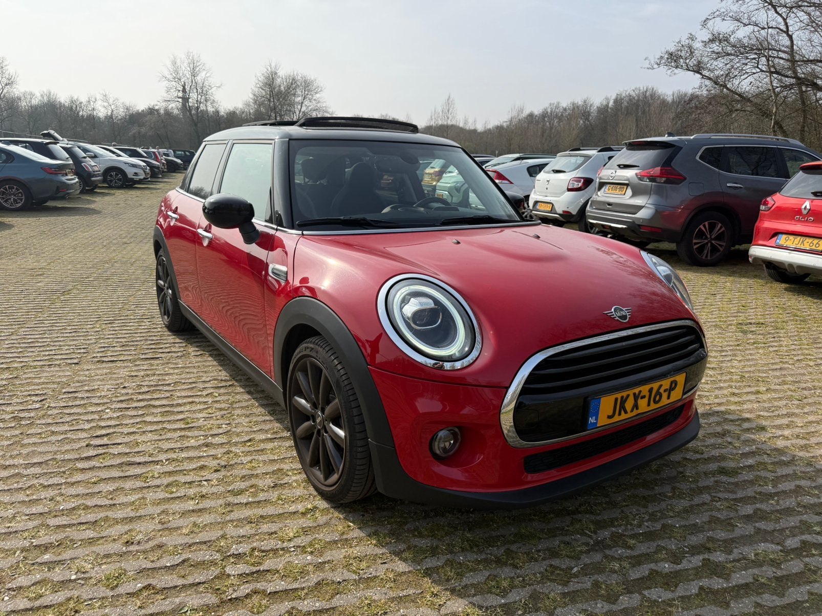 Perfecte Mini Cooper 5-deurs (f55) Rood, Auto's, 136 pk, Particulier, 3 cilinders, Geïmporteerd