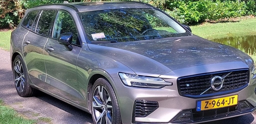 Volvo V60 T6 Twin Engine  253 pk AWD Geartronic 2020 Grijs, Auto's, Volvo, Automaat, Stof, 4 cilinders, Lichtsensor