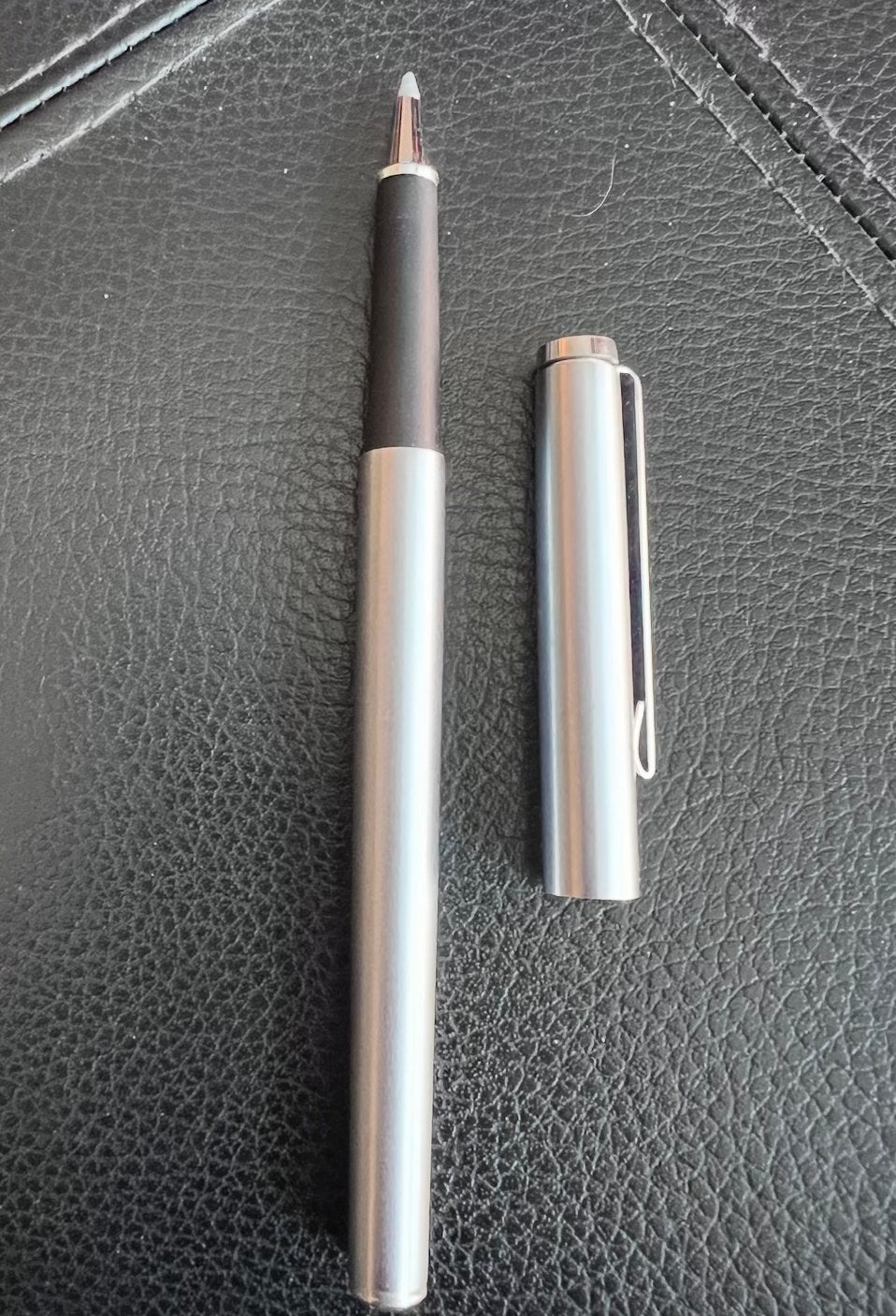 MontBlanc pen #MontBlanc #gemerkt #genummerd, Ophalen of Verzenden, Zo goed als nieuw