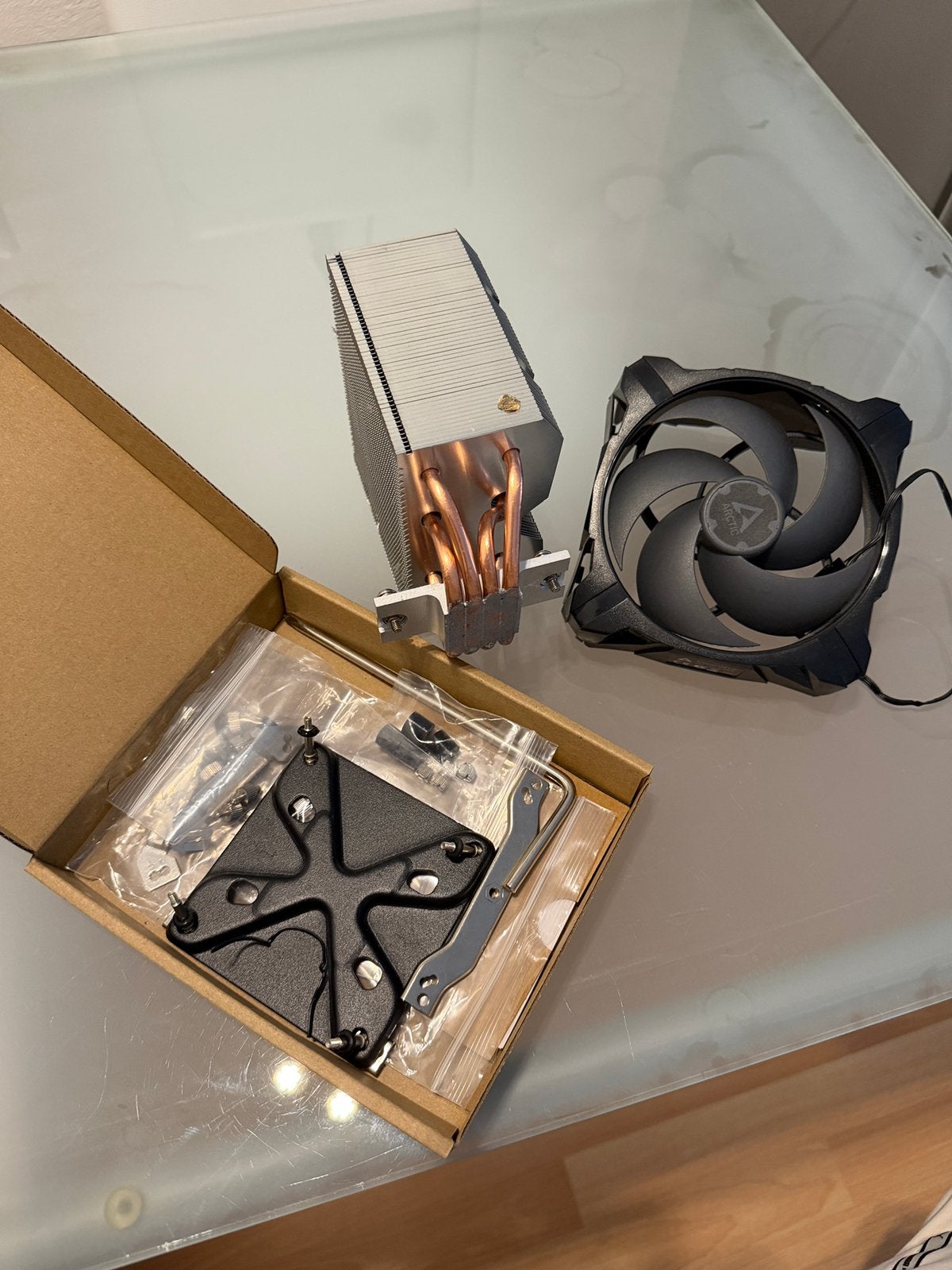 Arctic CPU koeler, Ophalen of Verzenden, Zo goed als nieuw, Luchtkoeling