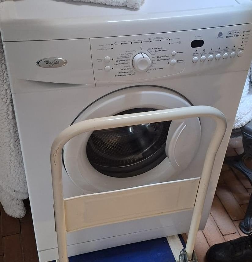 Whirlpool Wasmachine in Nieuwstaat (7kg), Ophalen, 6 tot 8 kg, Overige typen, Zo goed als nieuw