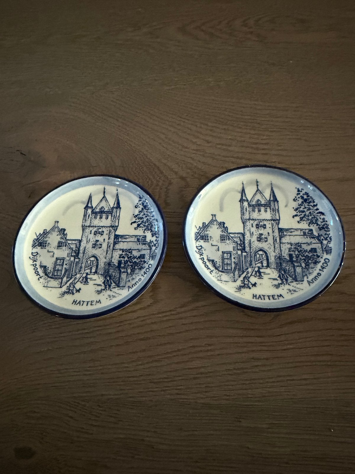 Delfts blauwe sierborden Hattem Dijkpoort Anno 1400, Antiek en Kunst, Antiek | Wandborden en Tegels, Ophalen of Verzenden
