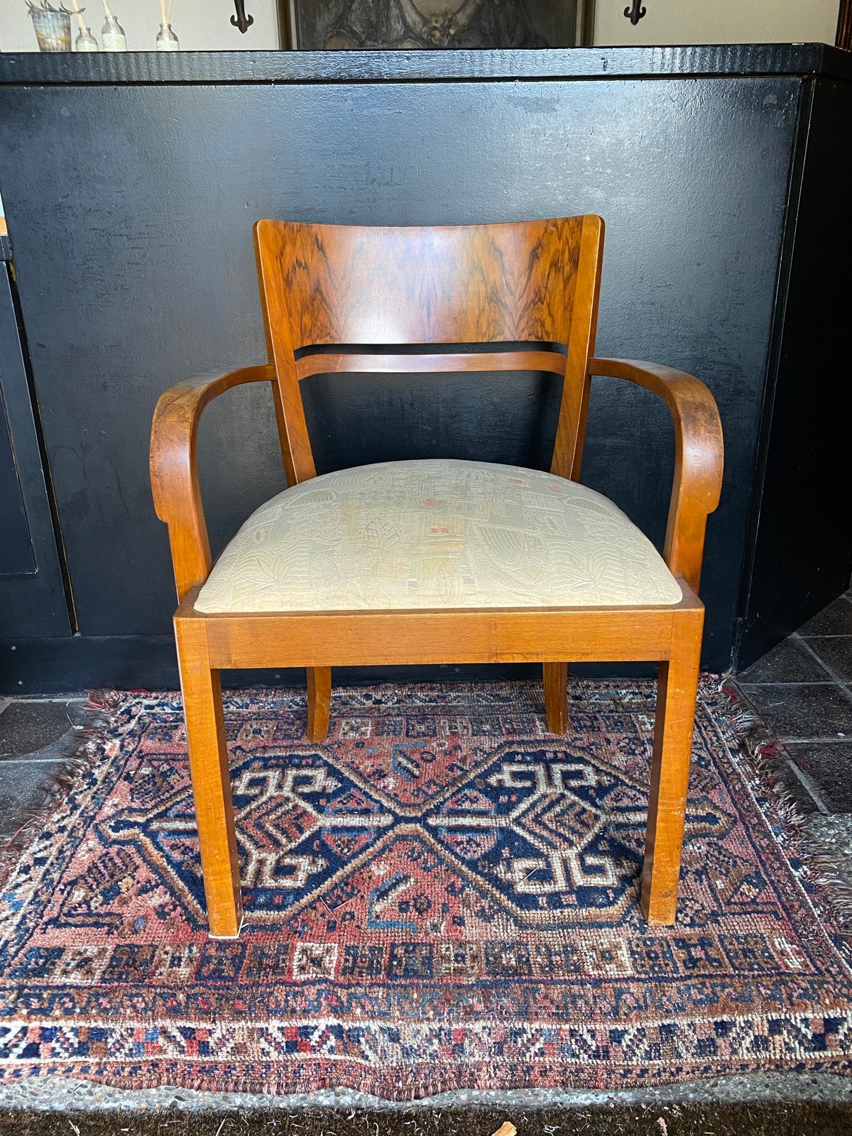 Vintage houten stoel met armleuningen, Ophalen