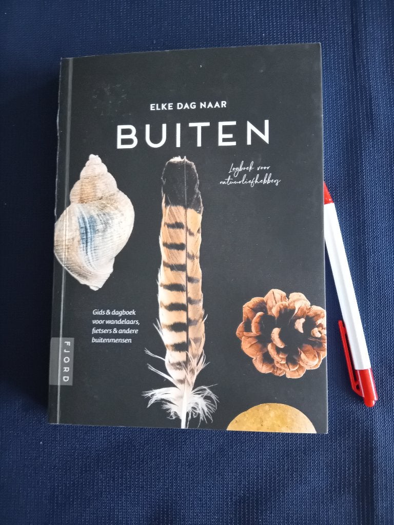 Elke dag naar buiten. Gids & dagboek voor wandelaars,, Boeken, Natuur, Ophalen of Verzenden, Zo goed als nieuw