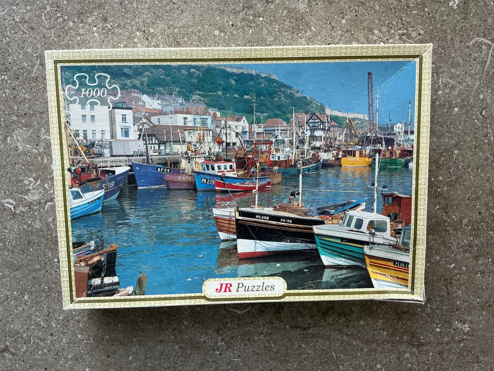 Legpuzzel Fishing Boats at Scarborough - 1000 stukjes (KWF), Ophalen of Verzenden, 500 t/m 1500 stukjes, Gebruikt
