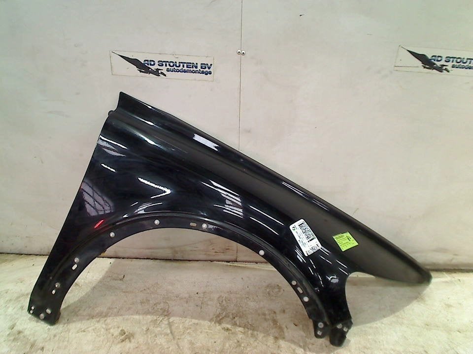 Spatbord Rechts Voor Volvo C30 (EK/MK) (2006-10/2012-12), Gebruikt, Siegburger Straße 229, Köln 50679, , Duitsland, Info@volvocars.com