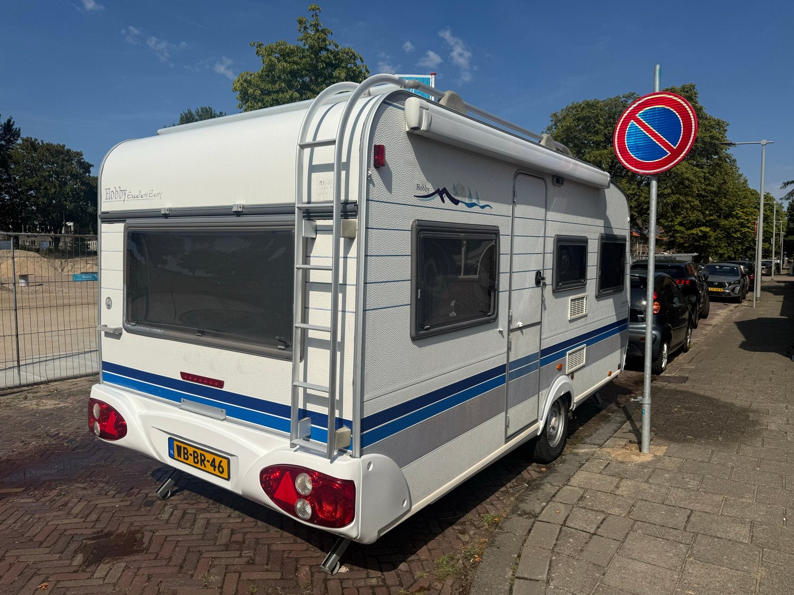 Hobby Excellent Easy 450 2001 (Zeer nette staat), Caravans en Kamperen, Vast bed, Rondzit, Hobby, Particulier