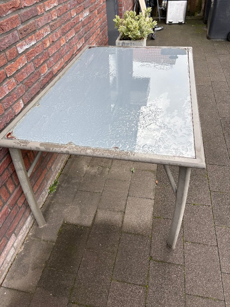 🌿 GRATIS AF TE HALEN: Tuintafel zoekt laatste kans! 😂, Ophalen, Gebruikt, Rechthoekig, Overige materialen