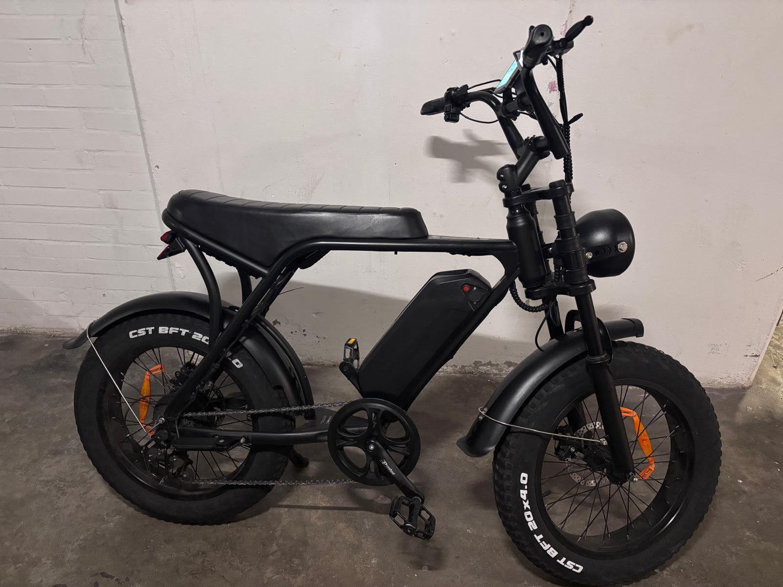 Fatbike V8 medium, Fietsen en Brommers, Elektrische fietsen, 59 cm of meer, Ophalen, Zo goed als nieuw, Overige merken