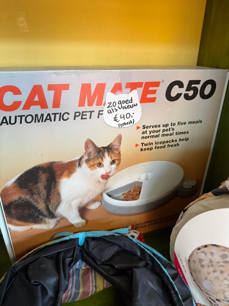 Cat mate C50 automatisch voerbak zgan, Ophalen, Automatisch, Zo goed als nieuw