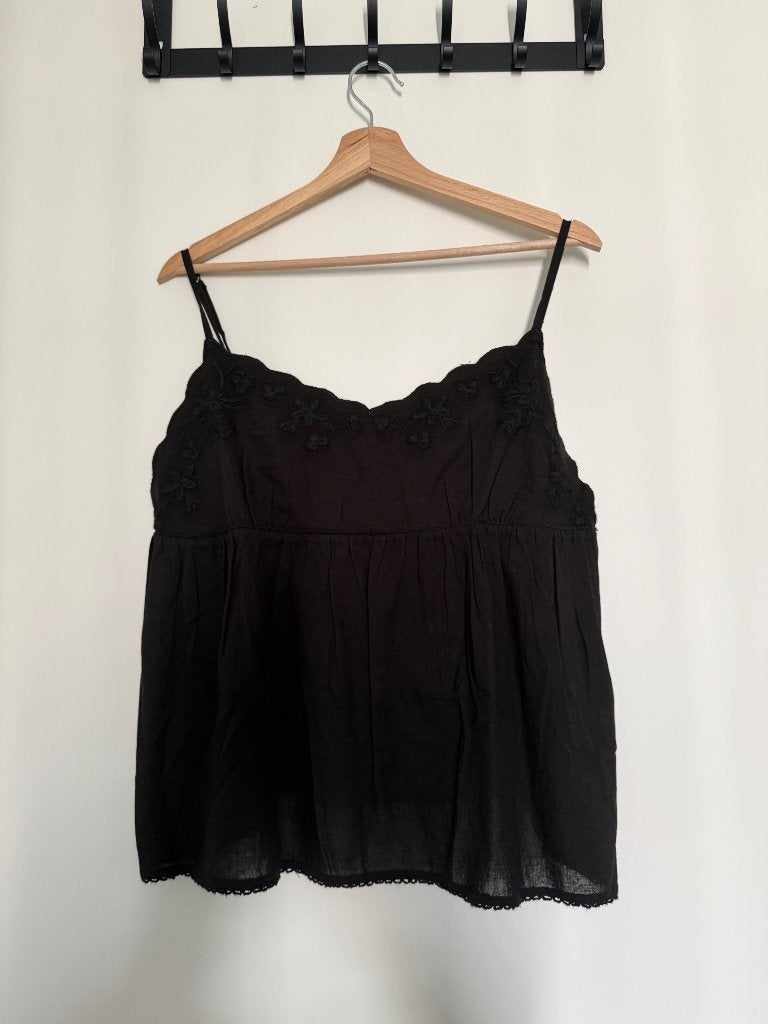 Zara top - size XL - never worn, Ophalen, Maat 46/48 (XL) of groter, Nieuw, Zonder mouw