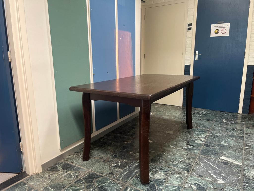 Massieve donkerbruin gebeitste beuken tafel, Ophalen