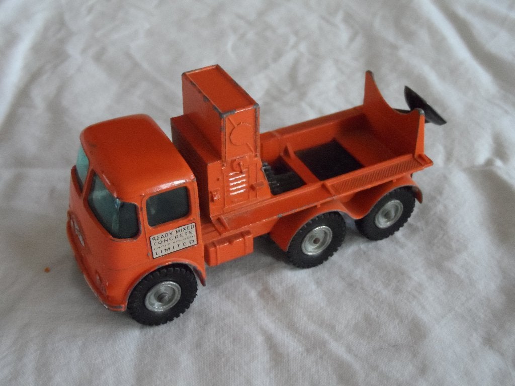 Matchbox Beton mixer / Concrete Truck K13, Ophalen, Gebruikt, Tractor of Landbouw, Overige merken