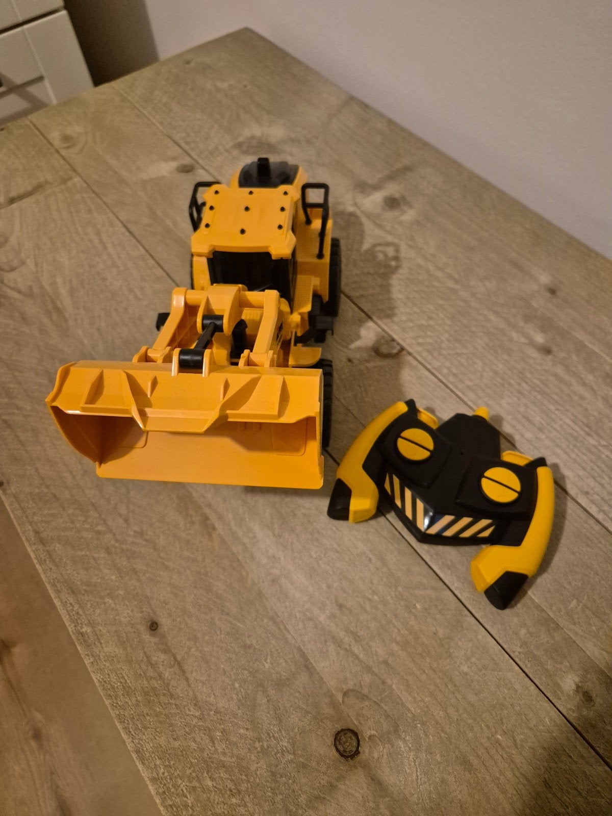 Graafmachine met Afstandsbediening, Elektro, Auto offroad, Ophalen of Verzenden, Zo goed als nieuw