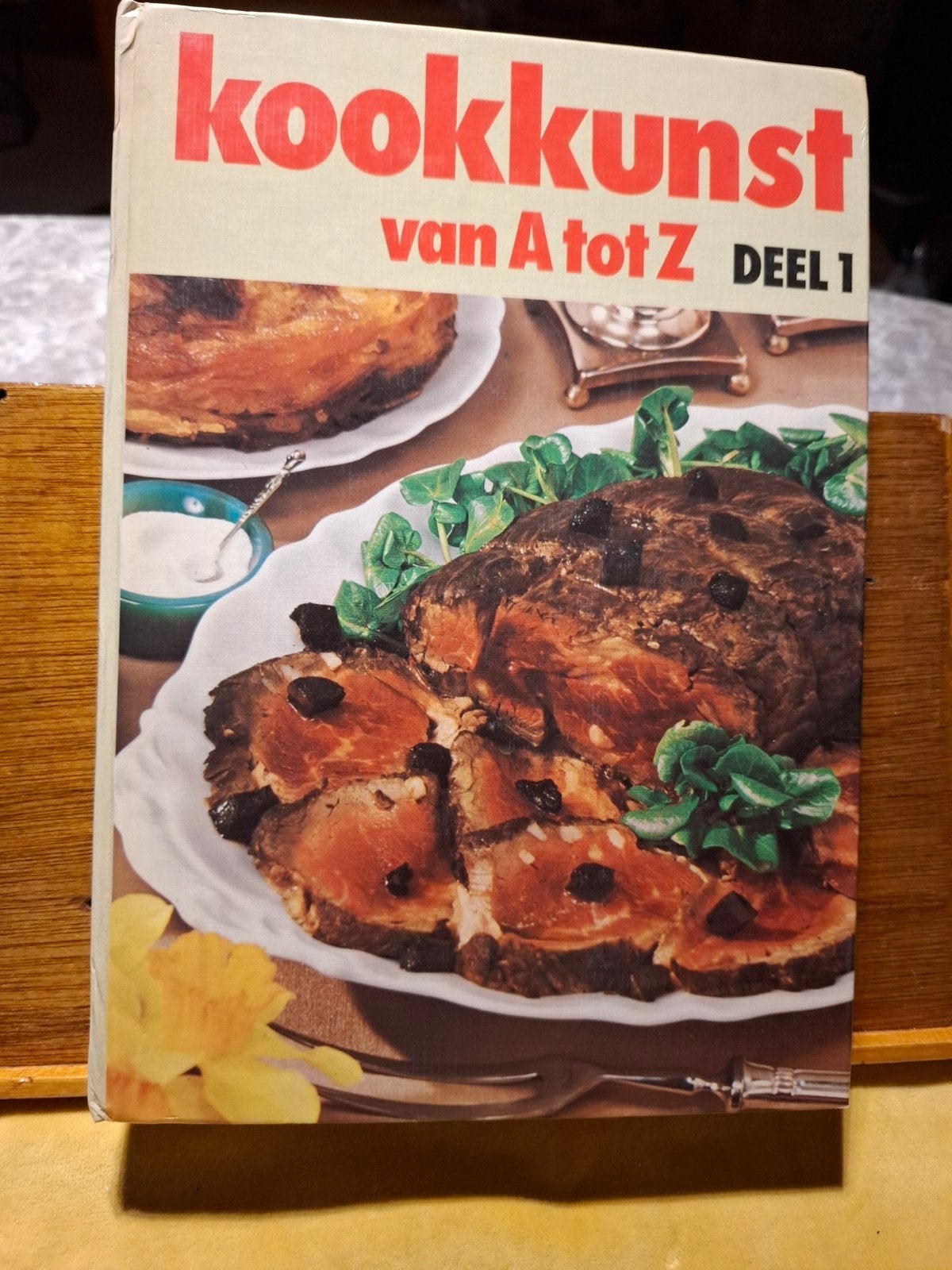 Kookkunst van A tot Z Deel 1 - Klassiek Kookboek, Ophalen of Verzenden, Gelezen, Europa, Voorgerechten en Soepen