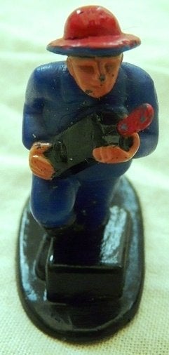 Figure Kunststof, Brandweerman / Fire-Fighter, met Radio.(1), Ophalen of Verzenden