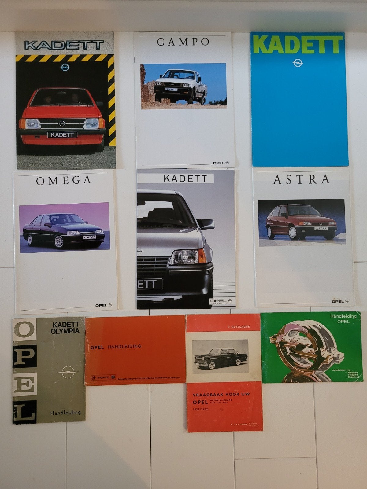 Diverse Opel brochures en handleidingen, Ophalen of Verzenden, Gelezen, Opel