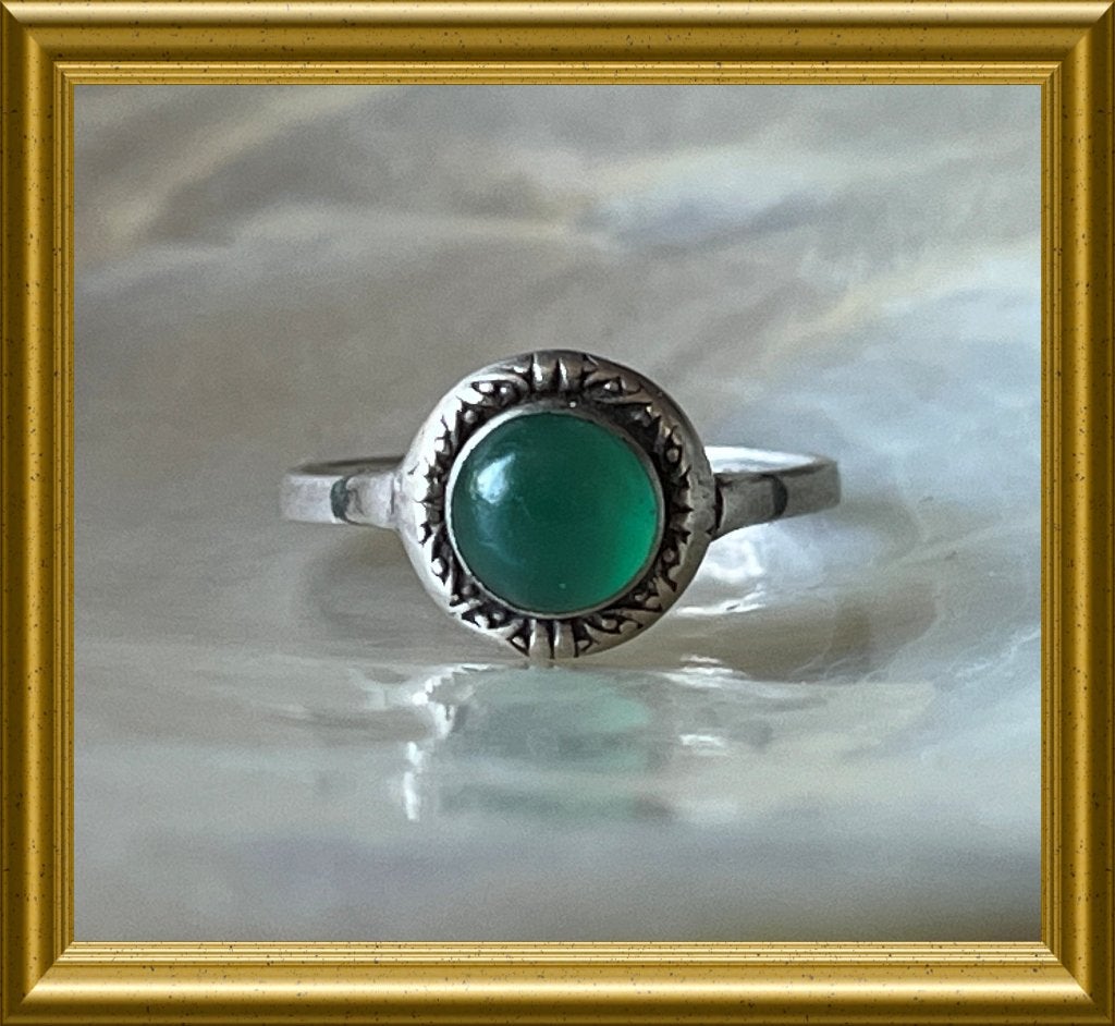 Mooie zilveren ring met groen steentje, Ophalen of Verzenden, Zilver, Ring