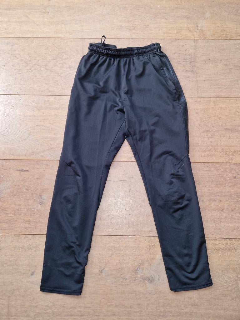 Nike trainingsbroek kids maat 152 zwart, Kinderen en Baby's, Kinderkleding | Maat 152, Broek, Jongen of Meisje, Ophalen of Verzenden