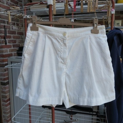 Shortje nieuw wit geribd Terre Bleue mt 38, Maat 38/40 (M), Kort, Wit, Nieuw
