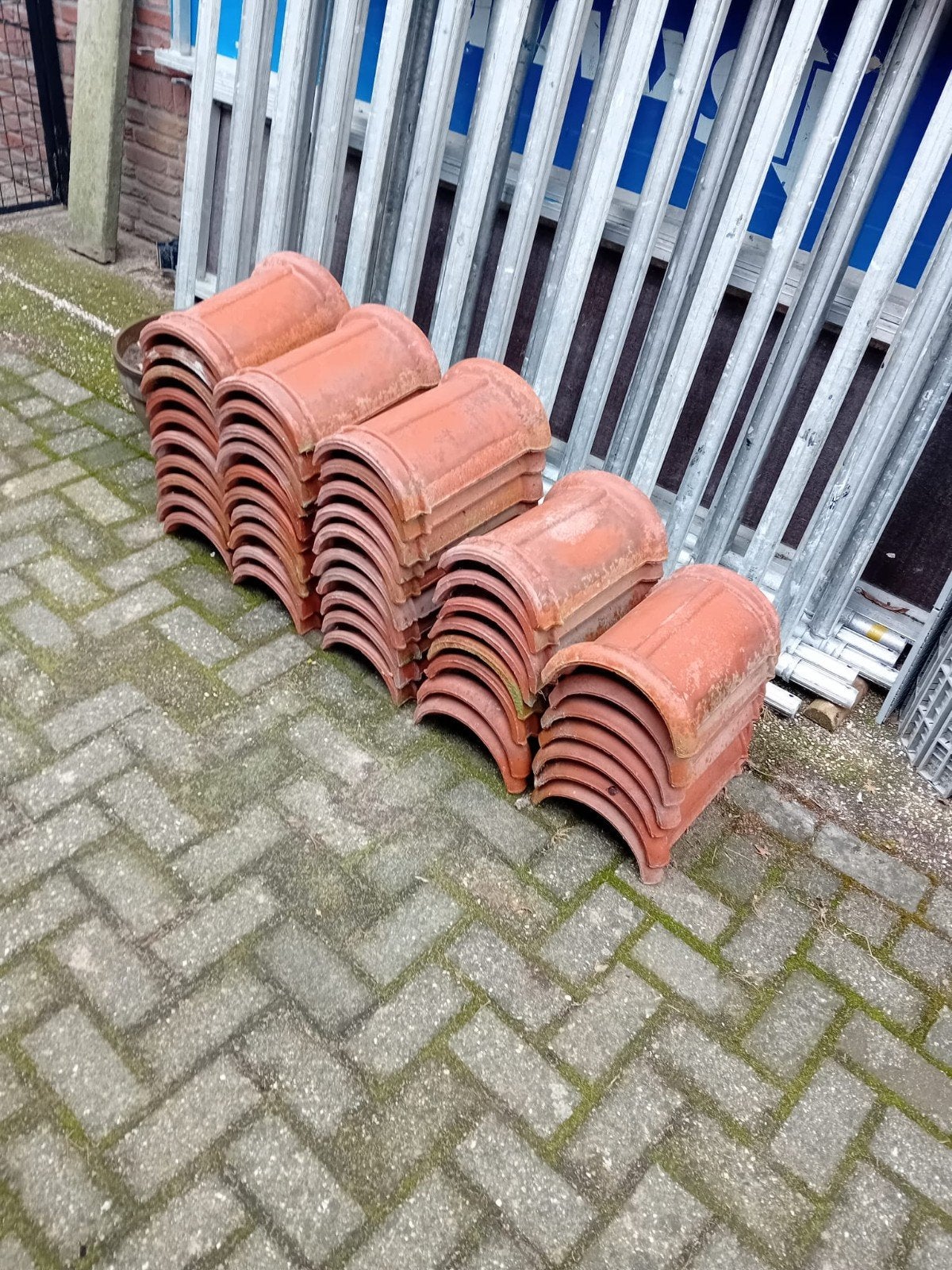 45st KDN nokvorstpannen, Ophalen, Steen of Klei, 15 m² of meer, Dakpannen