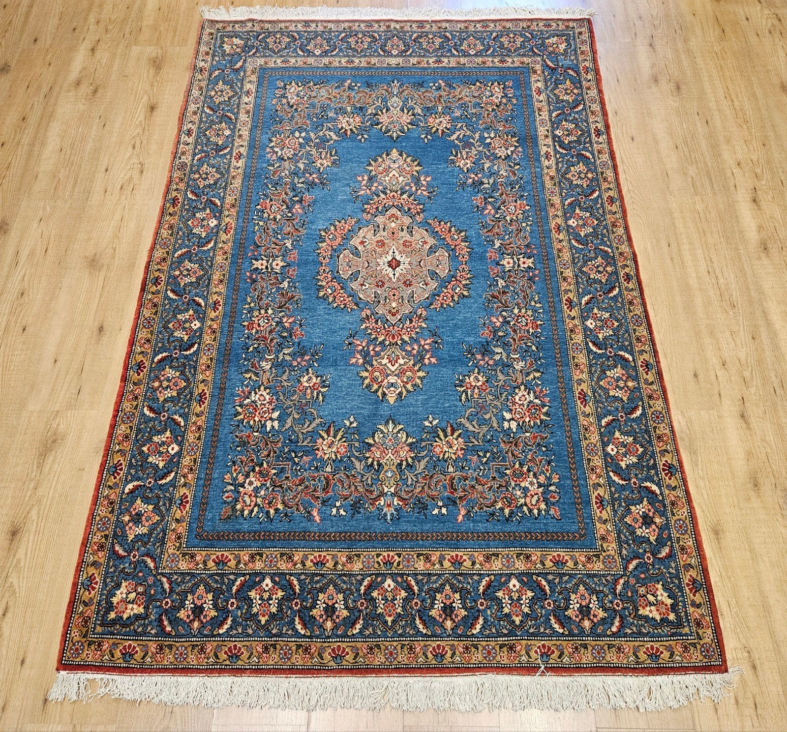 Vintage handgeknoopt perzisch tapijt ghom 223x139, Huis en Inrichting, Stoffering | Tapijten en Kleden, Info@SlatsAntiek.nl, Tweedehands