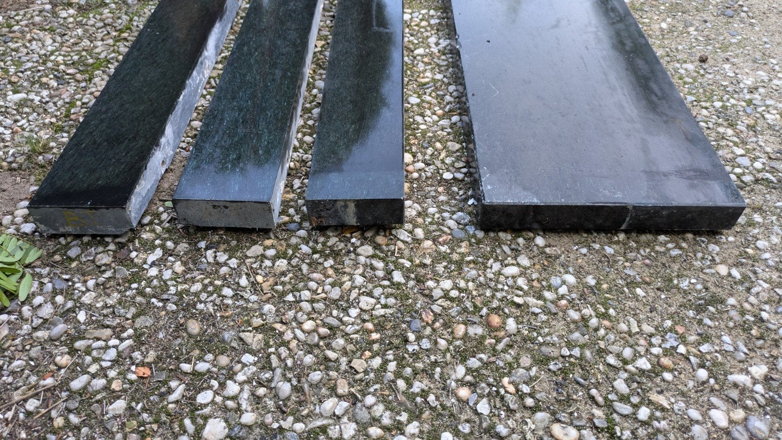 Blauwgroene stenen dorpels, deels beschadigd, Ophalen, Gebruikt