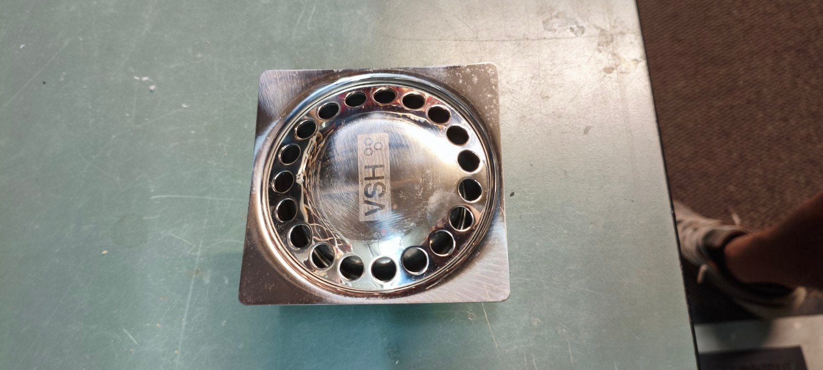 VSH Afvoerputje 100x100mm met onderafvoer voor 40mm, Doe-het-zelf en Verbouw, Ophalen of Verzenden, Nieuw, Rvs, Douche