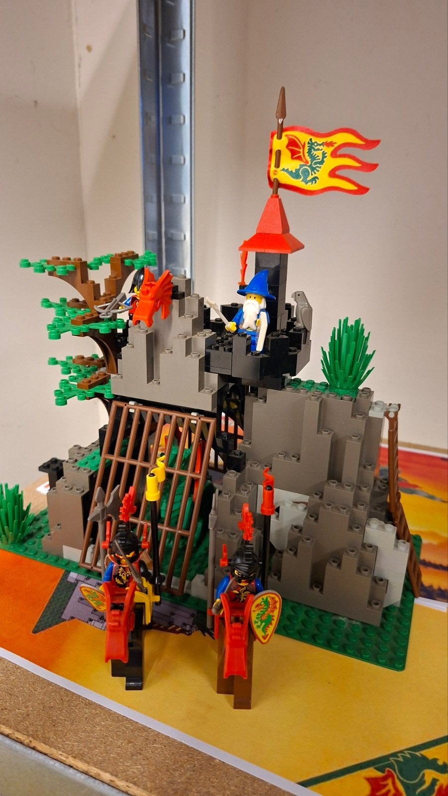 LEGO set Castle 6076 Dark Dragon's Den, Inclusief minifiguren, Gebruikt, Lego, Ophalen of Verzenden