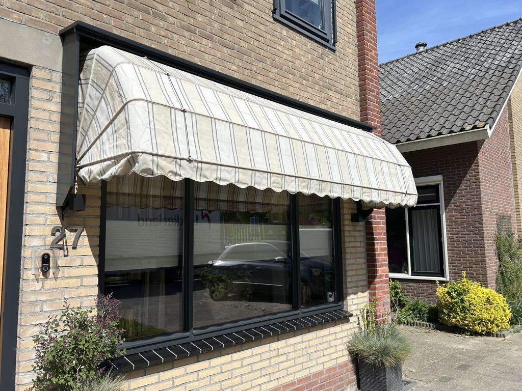 aluminium markies 330 uitval 80 cm, Tuin en Terras, Zonneschermen, Ophalen, Gebruikt, Markies, 250 cm tot 450 cm