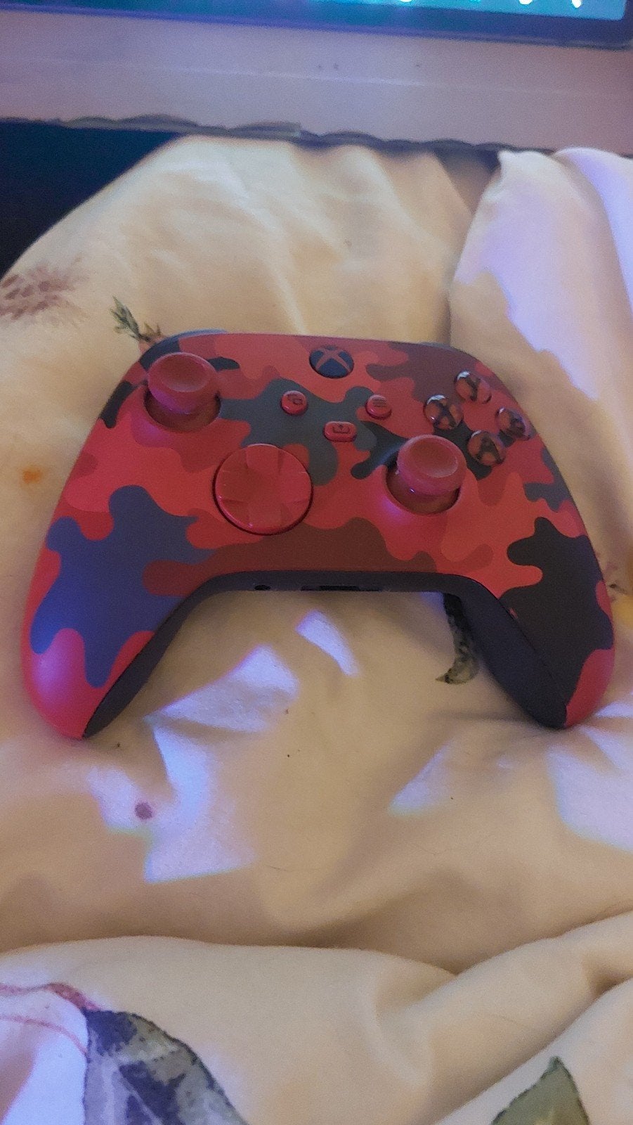 Xbox Wireless Controller - Rood Camouflage, Spelcomputers en Games, Xbox One, Ophalen of Verzenden, Zo goed als nieuw, Controller