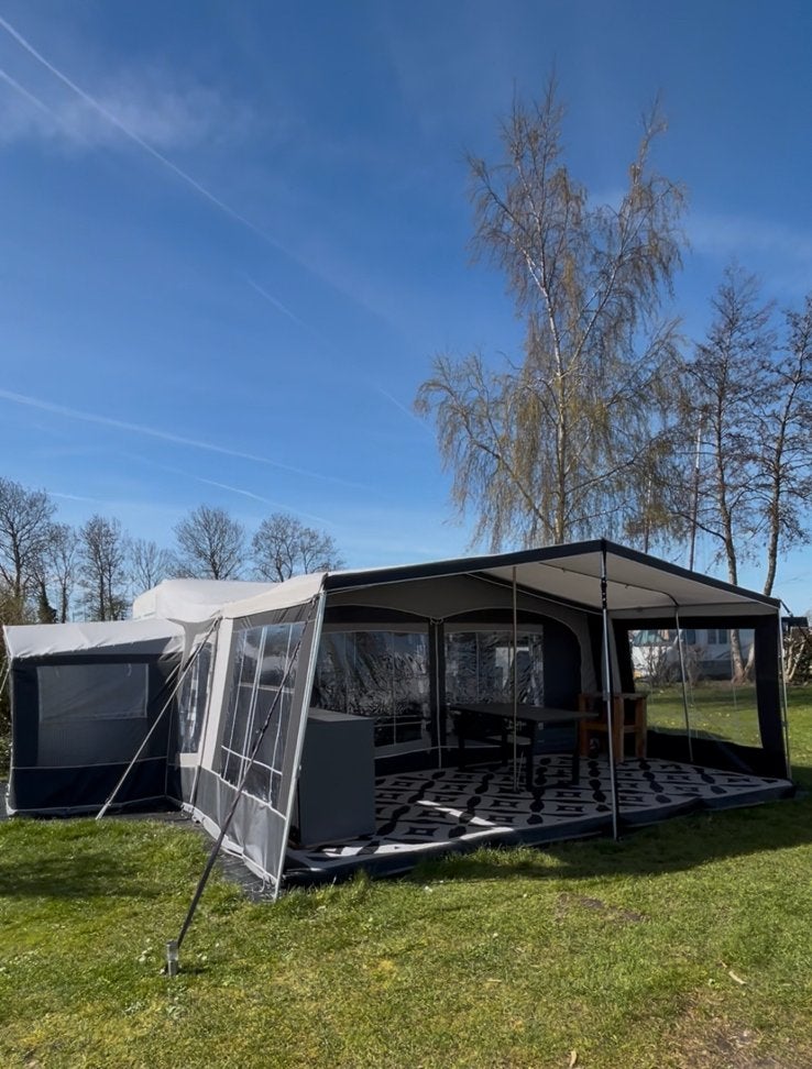 TEC, 490 Sprinter op een seizoensplek, stapelbed, vast bed, T.E.C., Treinzit, 750 - 1000 kg, Dwars-stapelbed