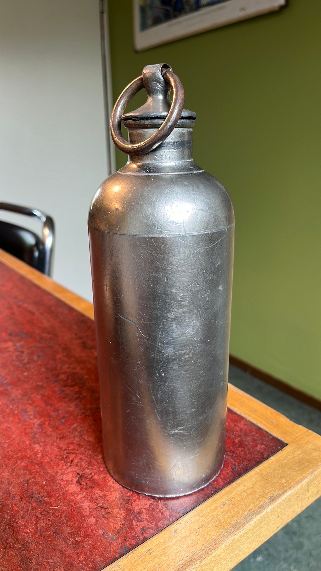 Kruik rvs ijzer met schroefdop, Antiek en Kunst, Antiek | Tin, Ophalen of Verzenden