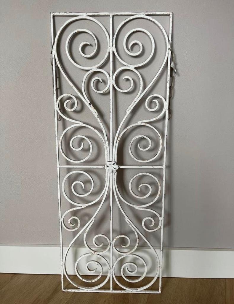 Decoratief ijzeren scherm, Ophalen