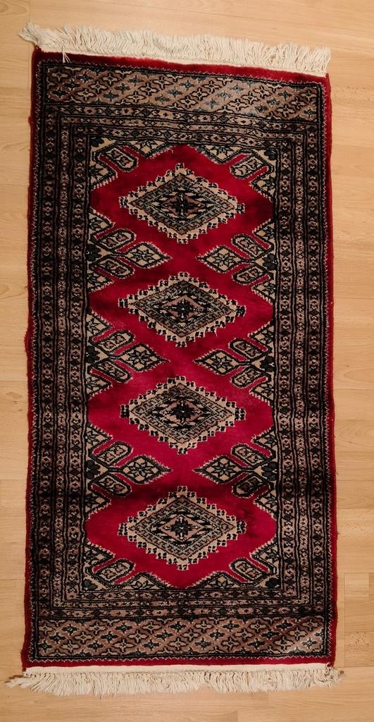 Rood Oosters Tapijt met Geometrisch Patroon, Ophalen, Oosters, Traditioneel, Klassiek, Gebruikt, 100 tot 150 cm