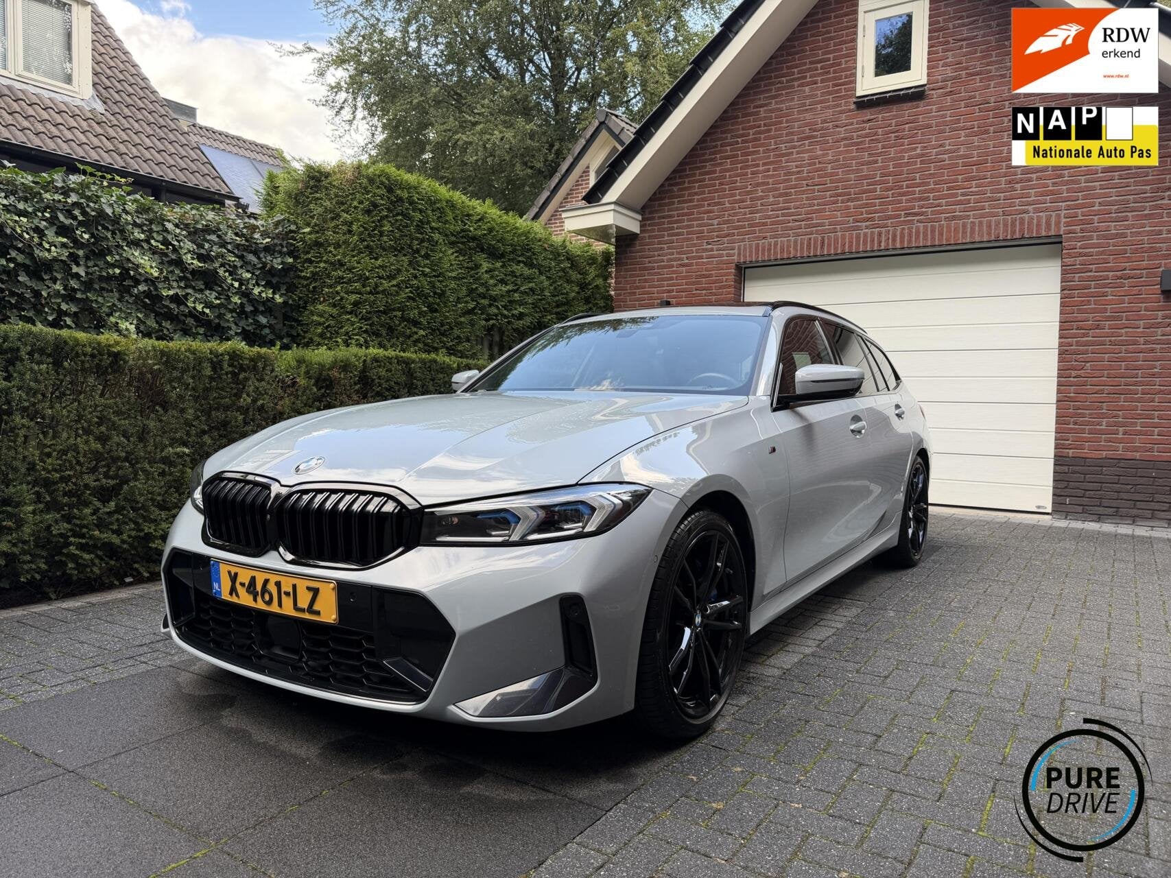 BMW 3-serie 320i M Sport Edition|Pano |Adapt |H&K |Trek |19", Automaat, Gebruikt, 4 cilinders, Met garantie (alle)