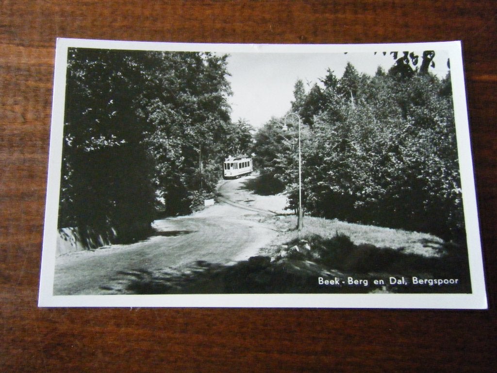 K7 - Beek / Berg en Dal - Bergspoor - Mooi/Oud, Ophalen of Verzenden, 1940 tot 1960, Gelderland