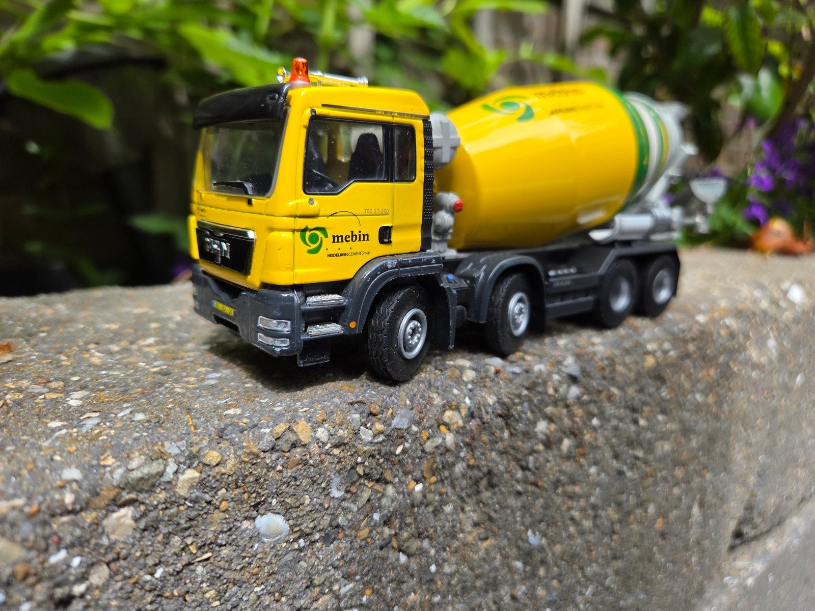 Liontoys MAN Betonmixer Mebin, Hobby en Vrije tijd, Modelauto's | 1:50, Ophalen of Verzenden, Gebruikt, Bus of Vrachtwagen, Lion Toys