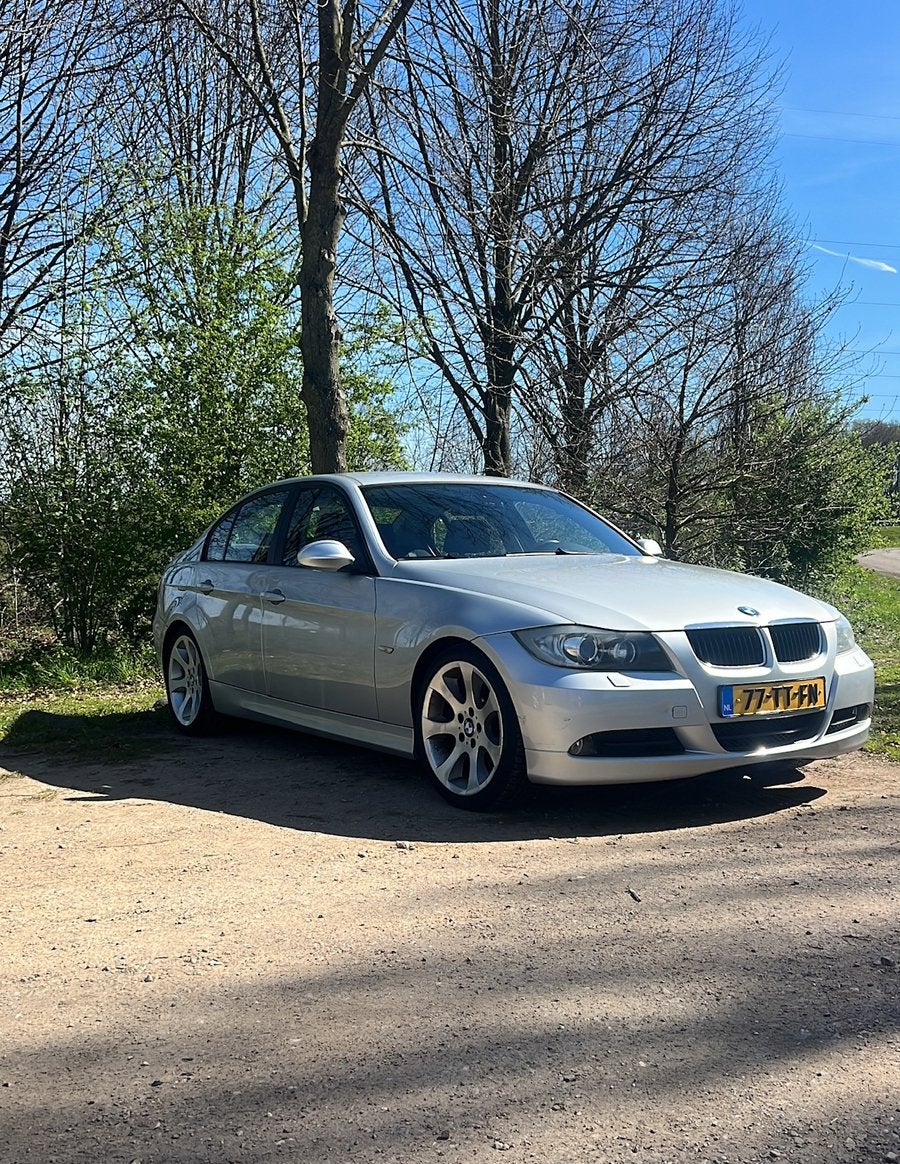BMW 3-Serie 2.0 I 320 2007 Grijs, Auto's, BMW, Achterwielaandrijving, 1995 cc, Zwart, 4 cilinders