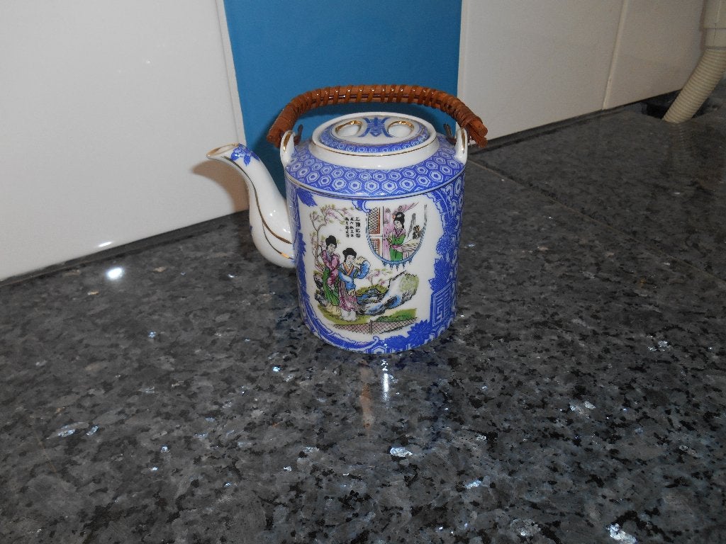 Theepotje met rietenhengsel, Ophalen of Verzenden