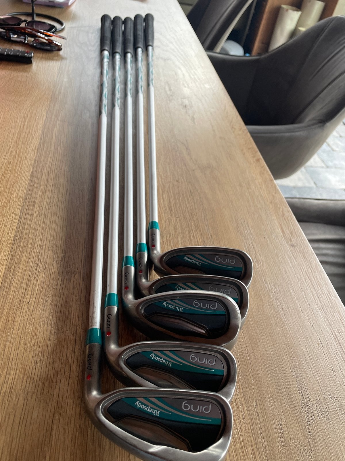 Ping Rhapsody golfclubs (9, S, 6, 8, W) - Zo goed als nieuw, Ophalen of Verzenden, Zo goed als nieuw, Set, Ping