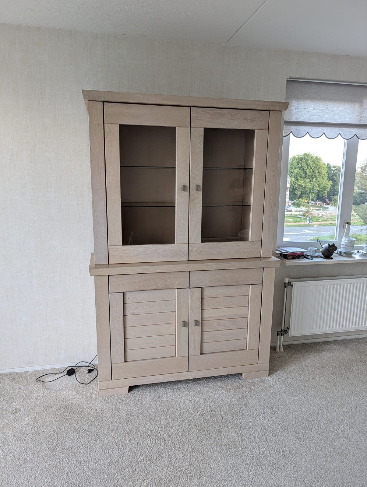 Vitrinekast buffetkast kast licht grijs planken deuren, Ophalen, 100 tot 150 cm, 200 cm of meer, Eikenhout