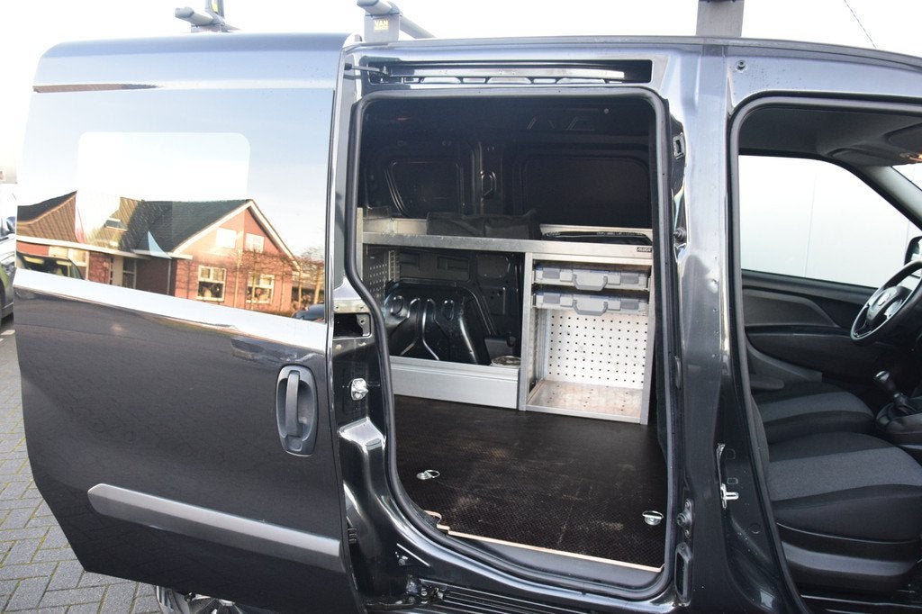 Fiat Doblò Cargo 1.3 MJ L1H1 Airco Audio/Bluetooth Dakdrage, Voorwielaandrijving, Gebruikt, 4 cilinders, Zwart