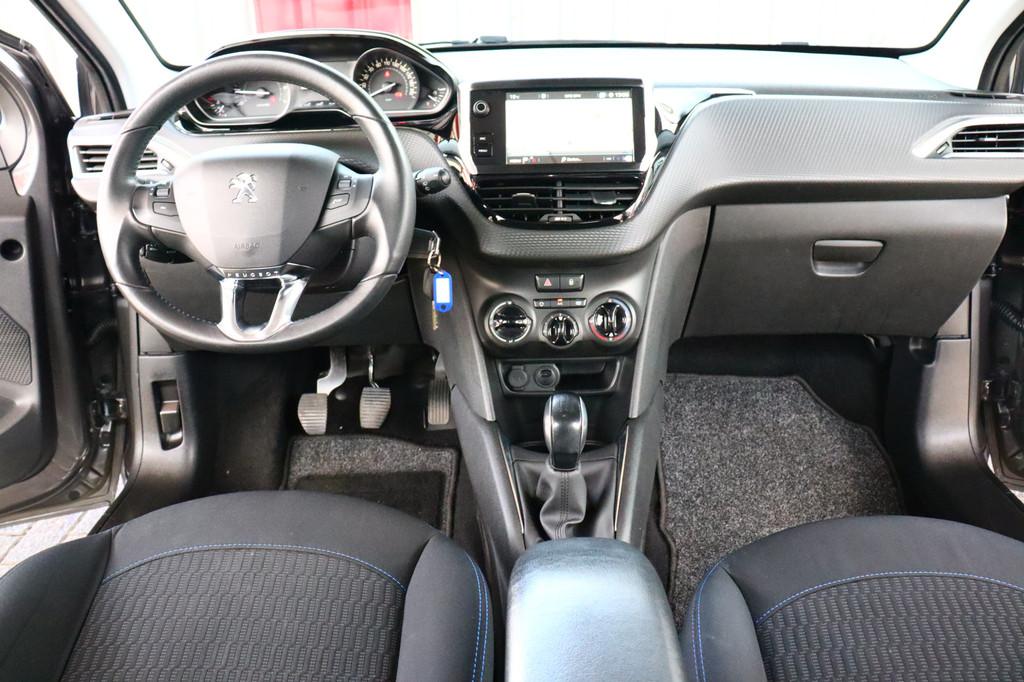 Peugeot 208 1.2 PureTech Signature O.a: PDC, Airco, Navi, Ca, 83 pk, Stof, 1199 cc, Met garantie (alle)