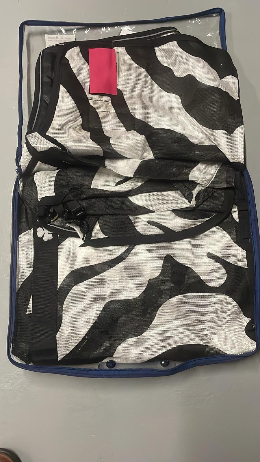 NIEUWE Bucas Buzz Off Zebra F/N vliegendeken met hals, Dieren en Toebehoren, Ophalen of Verzenden, Nieuw, Vliegendeken, Bucas