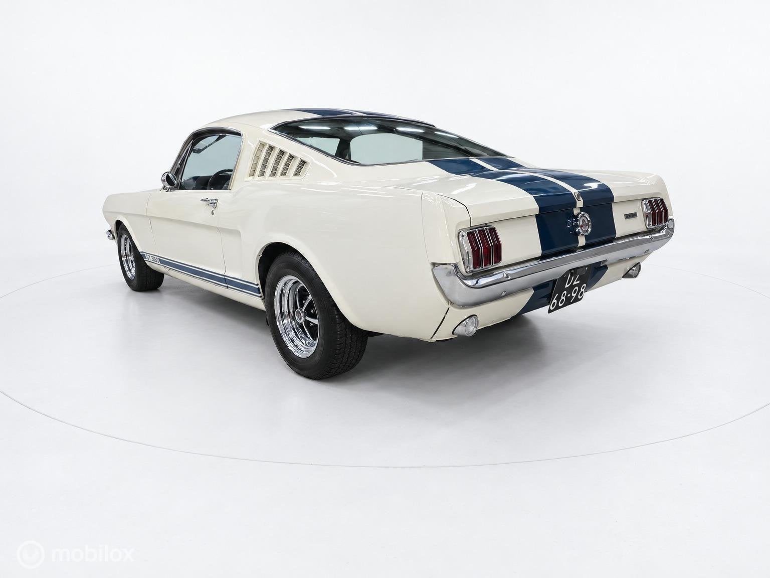 Ford Mustang Fastback 2+2 V8, Handgeschakeld, GT350 Clone, foto 10